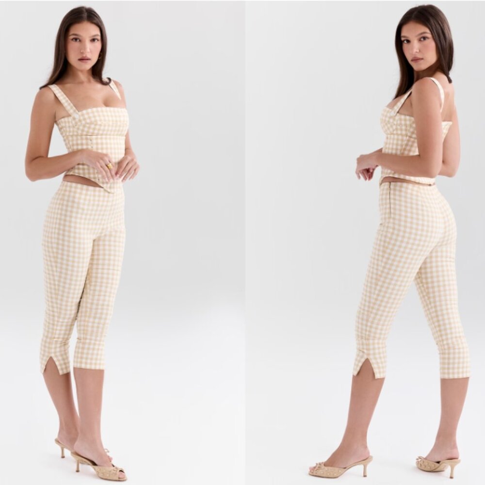 House of CB 'Carella' Gingerbread Gingham Capris NWOT - Picture 2 of 6